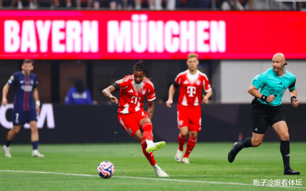 0-2! 890 triệu người khổng lồ 