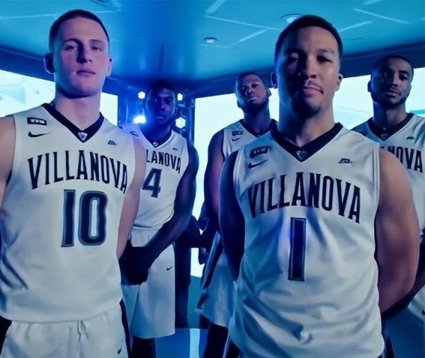 Được sản xuất bởi Villanova, đ